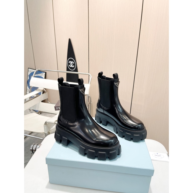 Pra*a boots